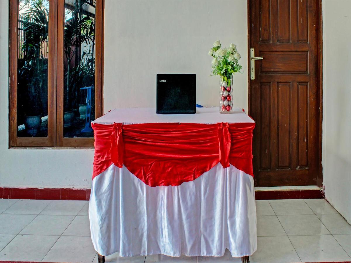 Oyo 91416 Puri 88 Homestay Kupang  Exterior foto