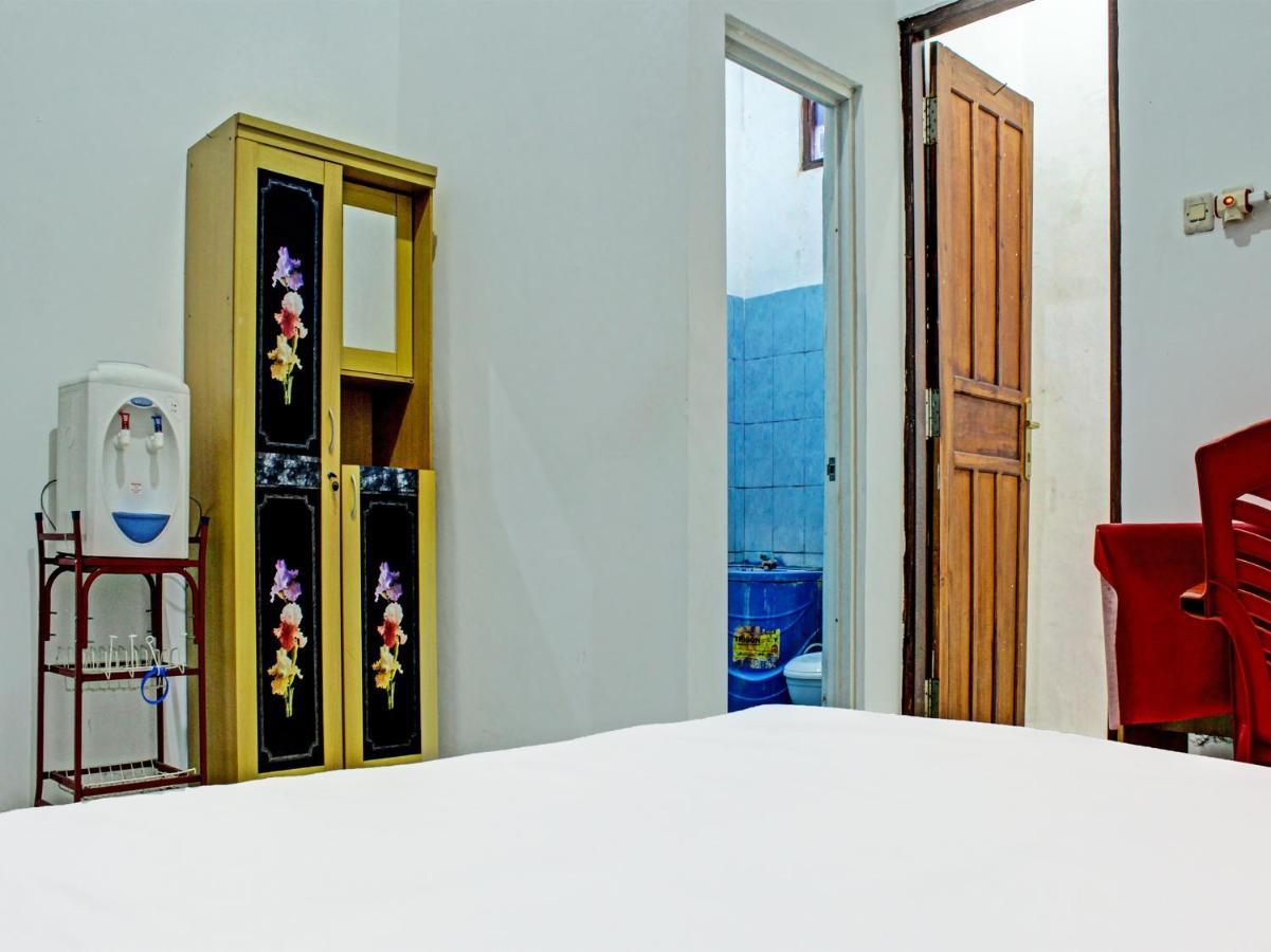 Oyo 91416 Puri 88 Homestay Kupang  Exterior foto